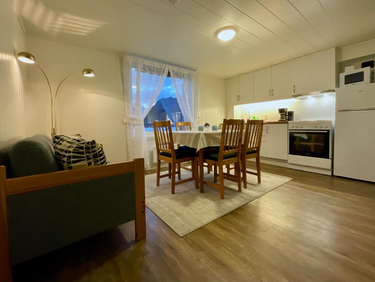 Fishermans Rorbu 1 - Lofoten รัมบาร์ก ภายนอก รูปภาพ